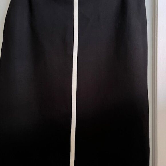 Black/White Trim stretch skirt Size M - Picture 1 of 7